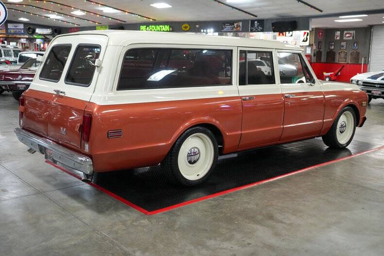 1969 Chevrolet Suburban