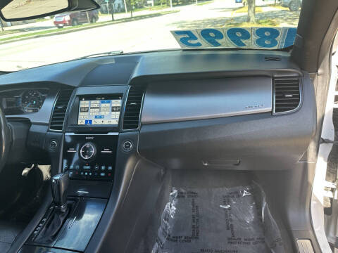 2017 Ford Taurus SHO