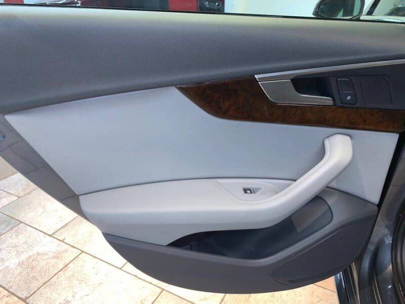 2019 Audi A4 quattro Premium 45 TFSI