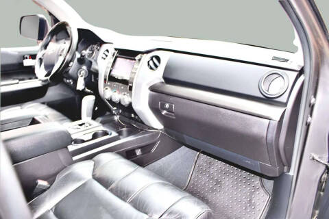 2014 Toyota Tundra SR5