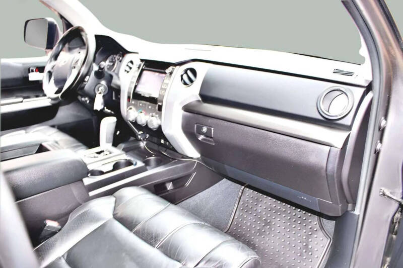 2014 Toyota Tundra SR5