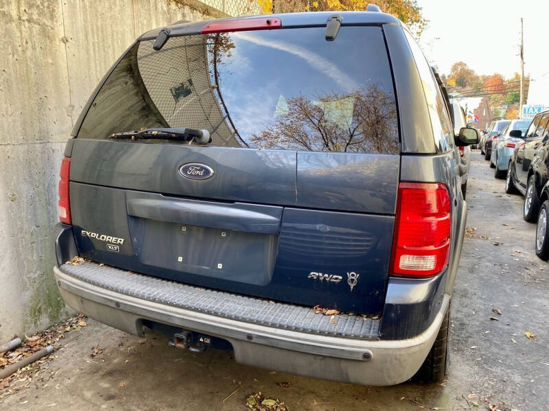 2003 Ford Explorer XLT