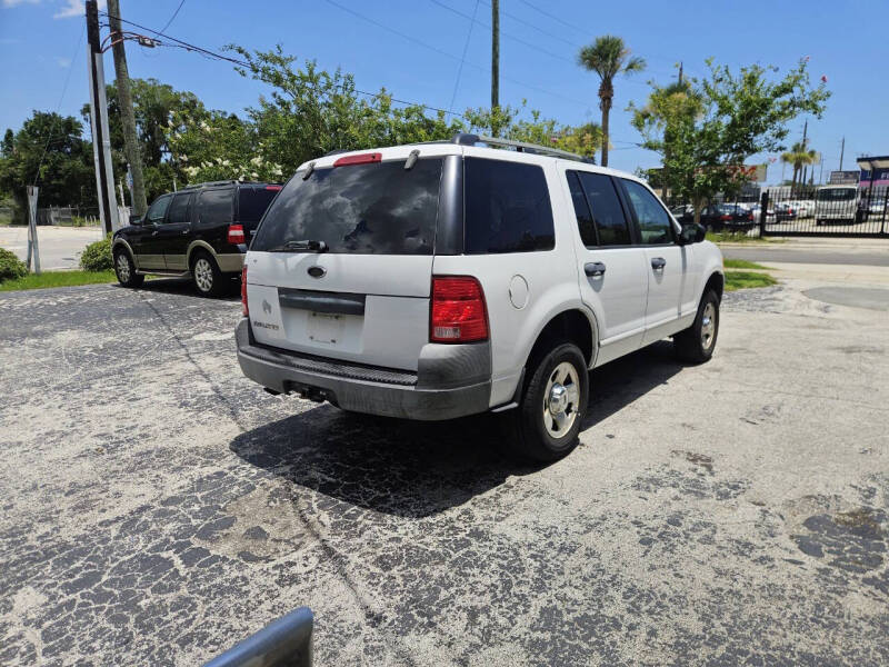 2003 Ford Explorer XLS