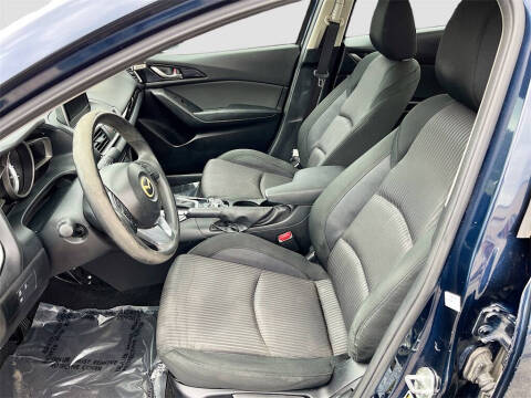 2016 Mazda MAZDA3 i Sport