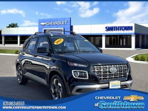 2021 Hyundai Venue for sale at CHEVROLET OF SMITHTOWN in Saint James NY