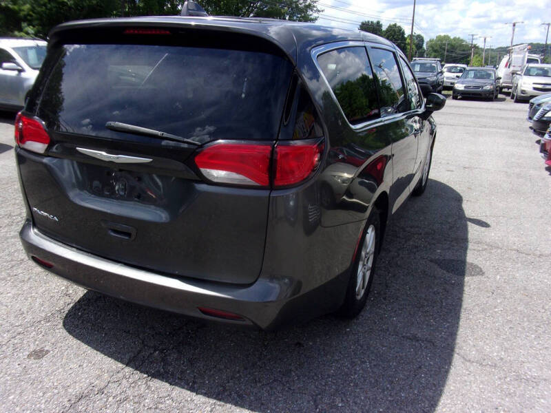 2017 Chrysler Pacifica Touring