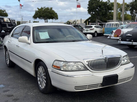 2003 Lincoln Town Car Signature