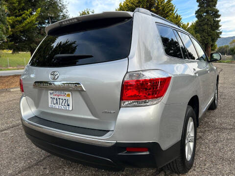 2013 Toyota Highlander SE