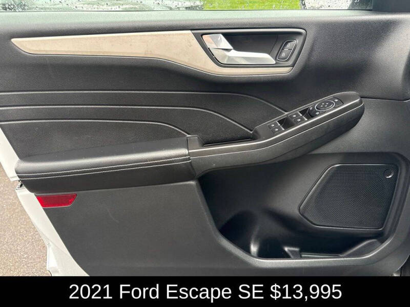 2021 Ford Escape SE