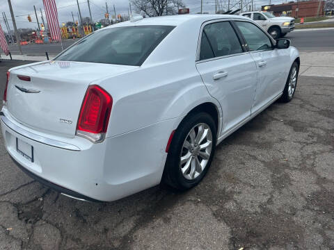 2015 Chrysler 300 Limited