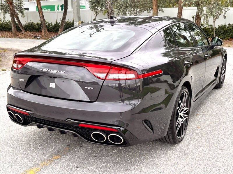 2022 Kia Stinger GT1