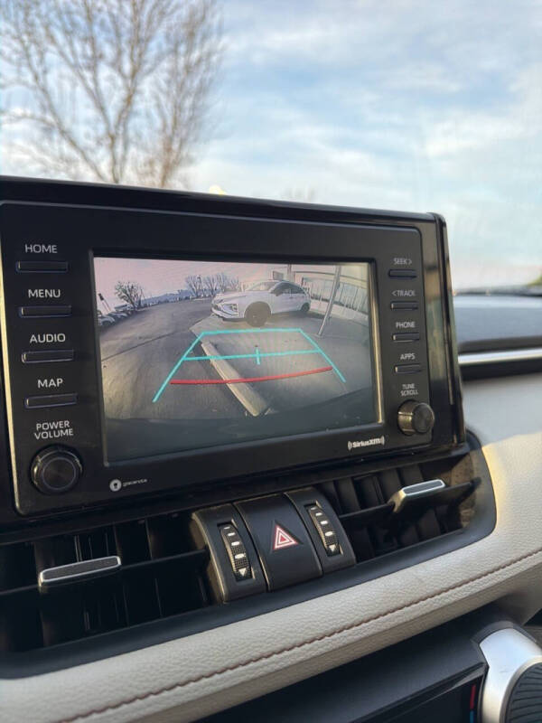 2020 Toyota RAV4 XLE Premium