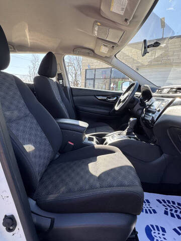 2017 Nissan Rogue Sport SV