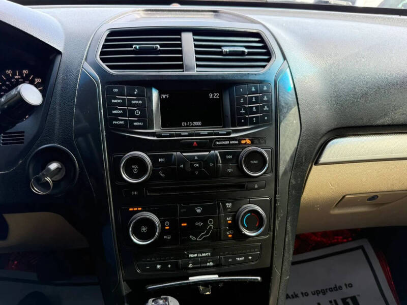 2016 Ford Explorer