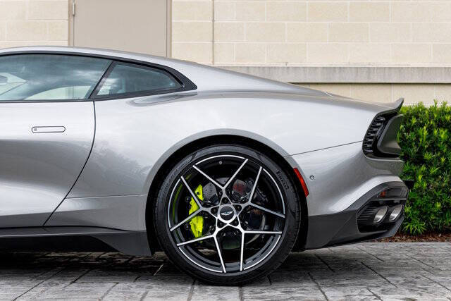 2025 Aston Martin Vanquish