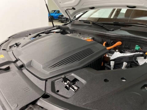 2024 Audi Q8 e-tron quattro Premium Plus