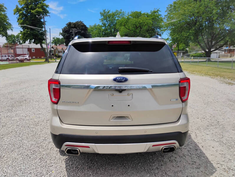 2017 Ford Explorer Platinum