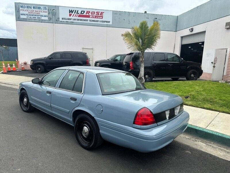 2009 Ford Crown Victoria Police photo 4