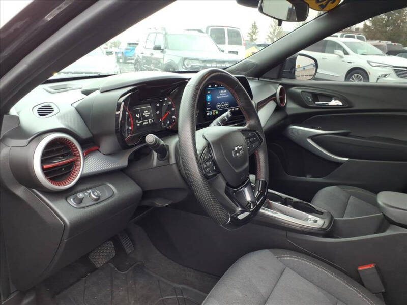 2025 Chevrolet Trax RS