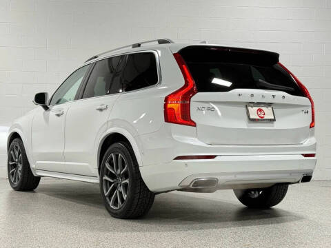 2019 Volvo XC90 T6 Momentum