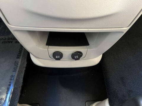 2016 Chrysler Town and Country Touring-L