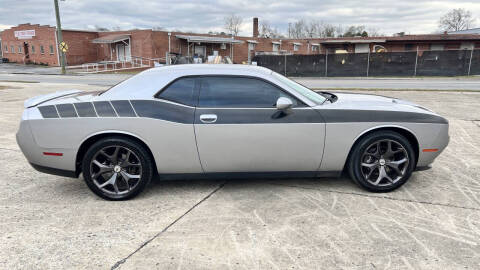 2018 Dodge Challenger SXT Plus