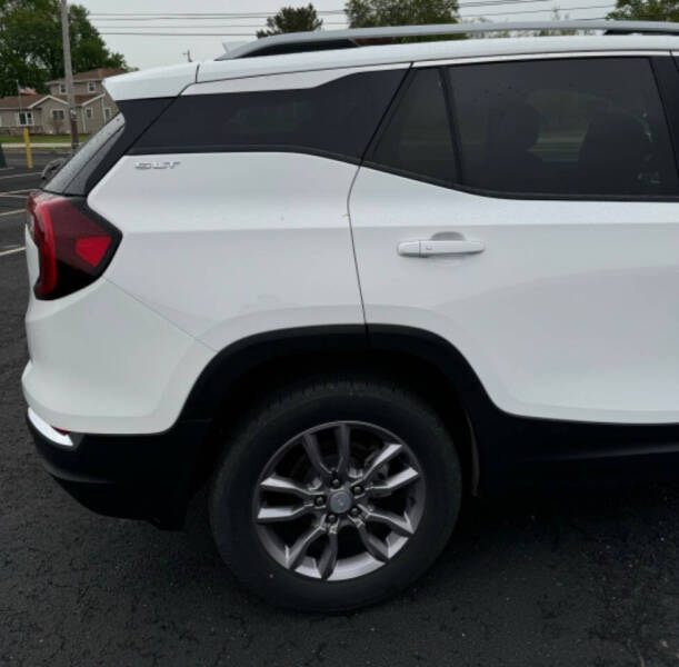 2023 GMC Terrain SLT