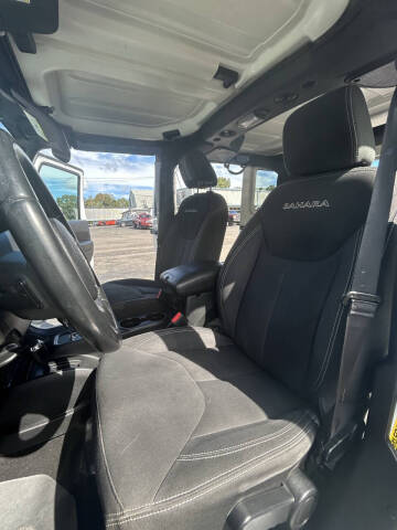 2016 Jeep Wrangler Unlimited Sahara