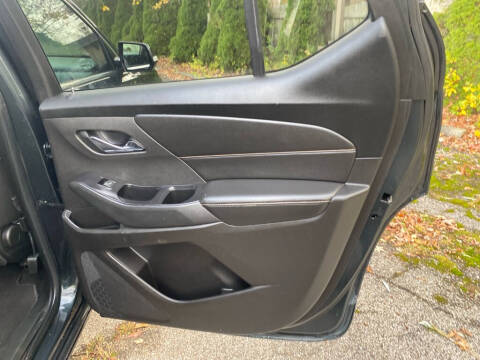 2018 Chevrolet Traverse LT Cloth