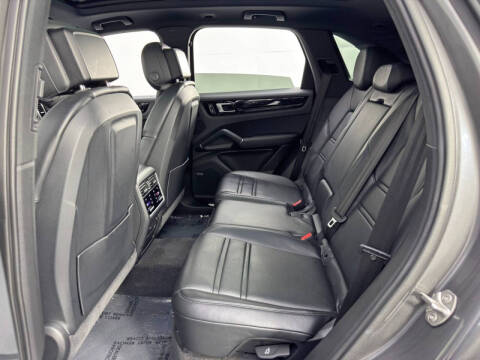 2023 Porsche Cayenne