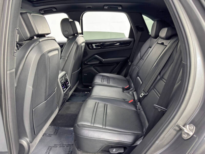 2023 Porsche Cayenne