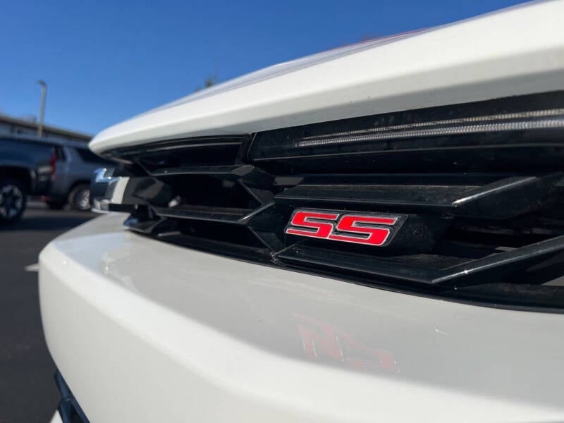 Used 2023 Chevrolet Camaro 1SS with VIN 1G1FF1R72P0140598 for sale in Wood River, IL