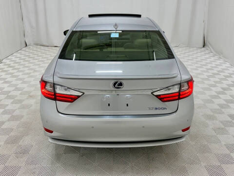 2018 Lexus ES 300h