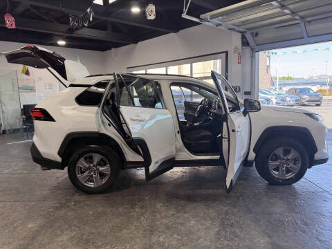 2023 Toyota RAV4 Hybrid XLE