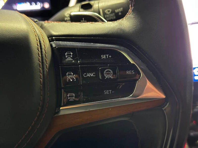 2022 Jeep Grand Cherokee Summit Reserve