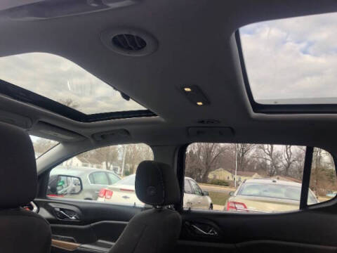 2017 GMC Acadia SLE-2