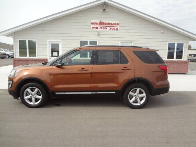 2017 Ford Explorer for sale at GIBB'S 10 SALES LLC in New York Mills MN