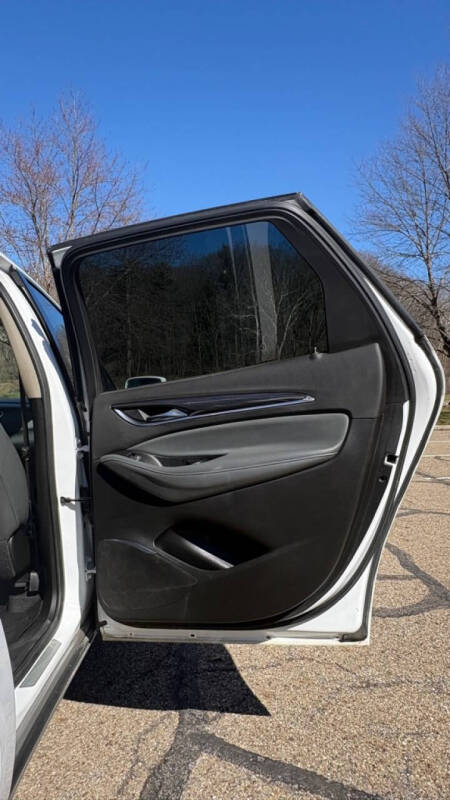 2020 Buick Enclave Essence