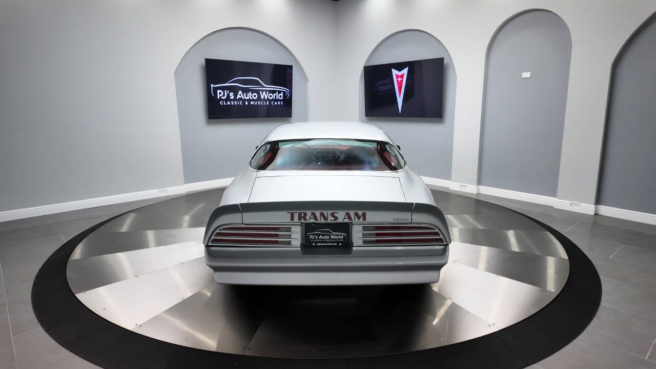 1977 Pontiac Trans Am 21