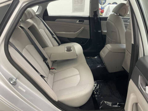 2016 Hyundai Sonata Hybrid SE