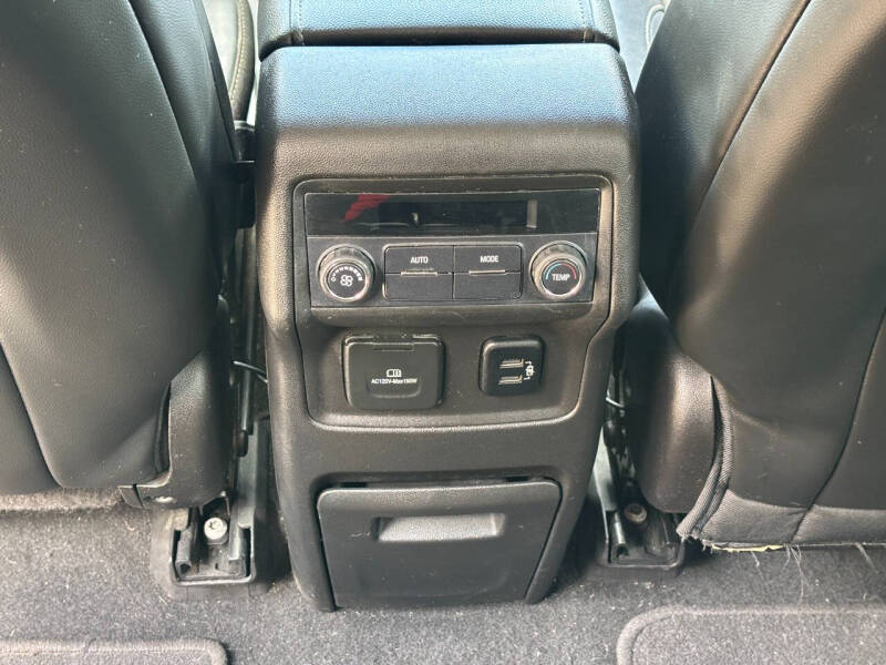 2017 GMC Acadia SLT-1