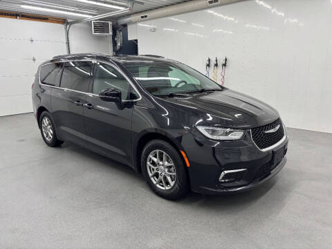 2022 Chrysler Pacifica Touring