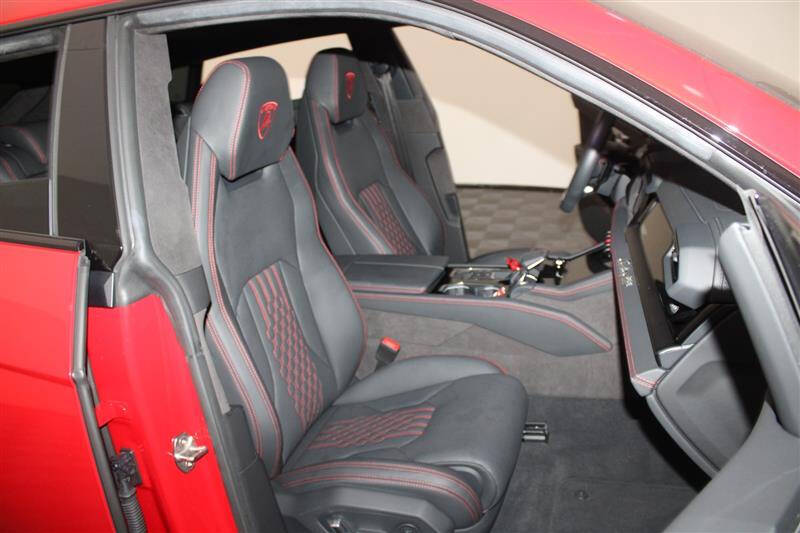 2025 Lamborghini Urus SE