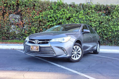 2017 Toyota Camry LE