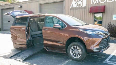 2021 Toyota Sienna for sale at A&J Mobility in Valders WI