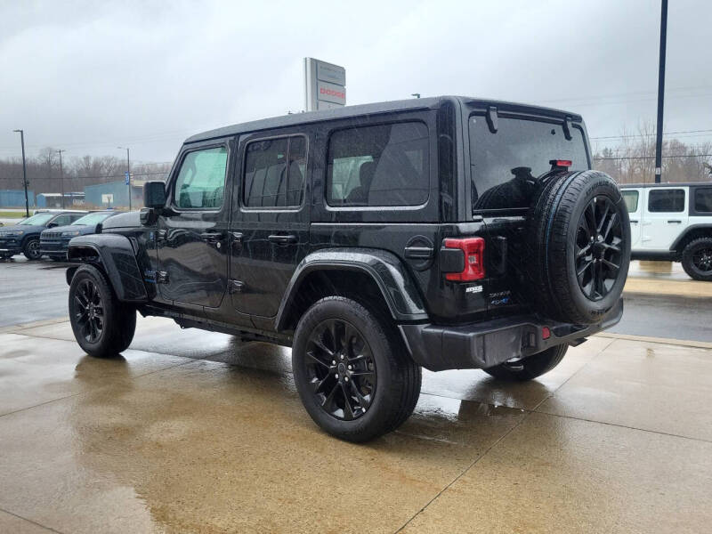 2025 Jeep Wrangler Sahara 4xe