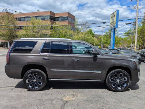 2020 Cadillac Escalade Platinum