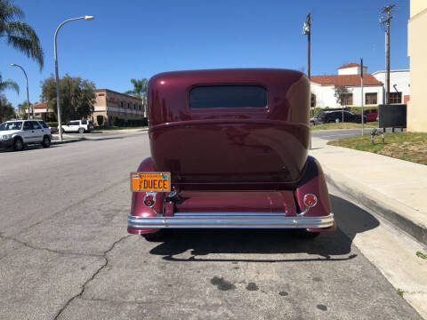 1932 Ford 2 Door Sedan