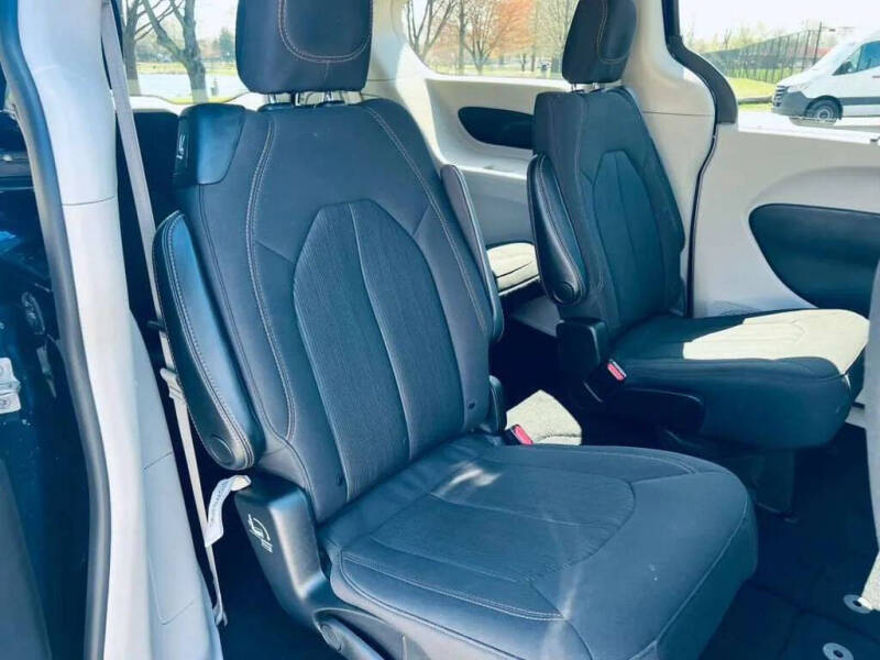 2019 Chrysler Pacifica Touring Plus
