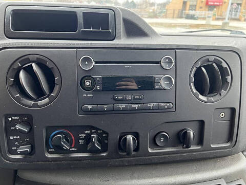 2013 Ford E-Series E-350 SD